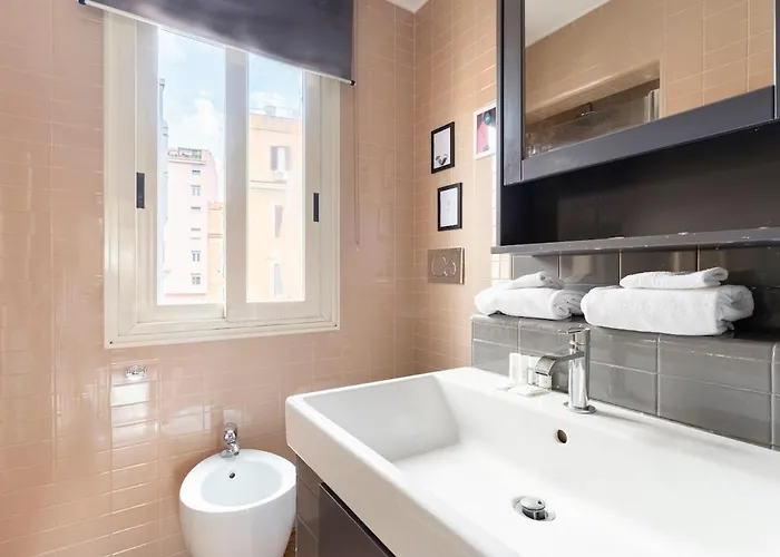 Apartment Penthouse La Casa Di Vale Rom